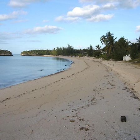Sir Charles Guest House Palmetto Point Bagian luar foto