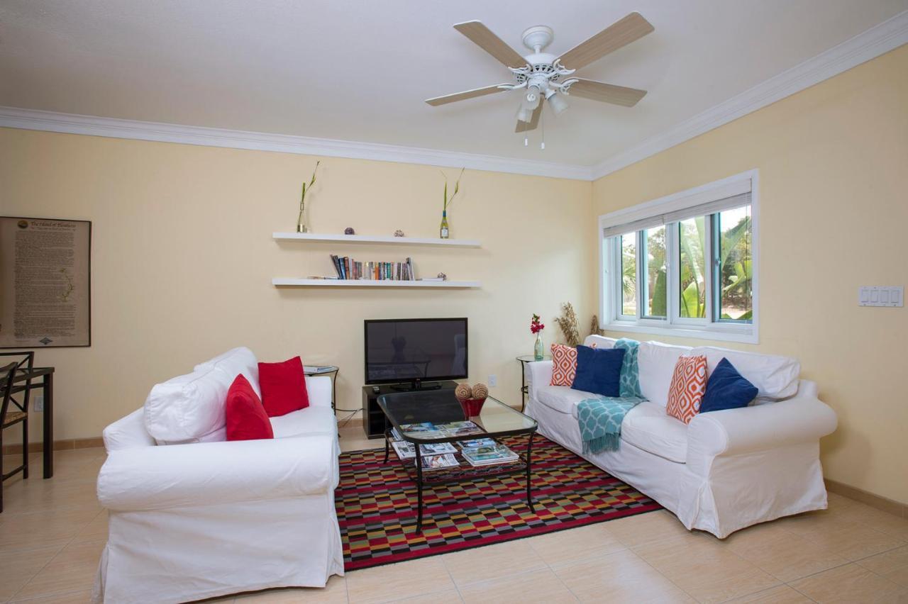 Sir Charles Guest House Palmetto Point Bagian luar foto
