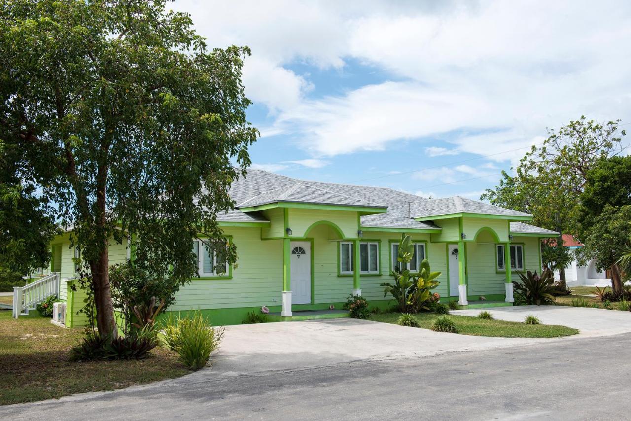 Sir Charles Guest House Palmetto Point Bagian luar foto