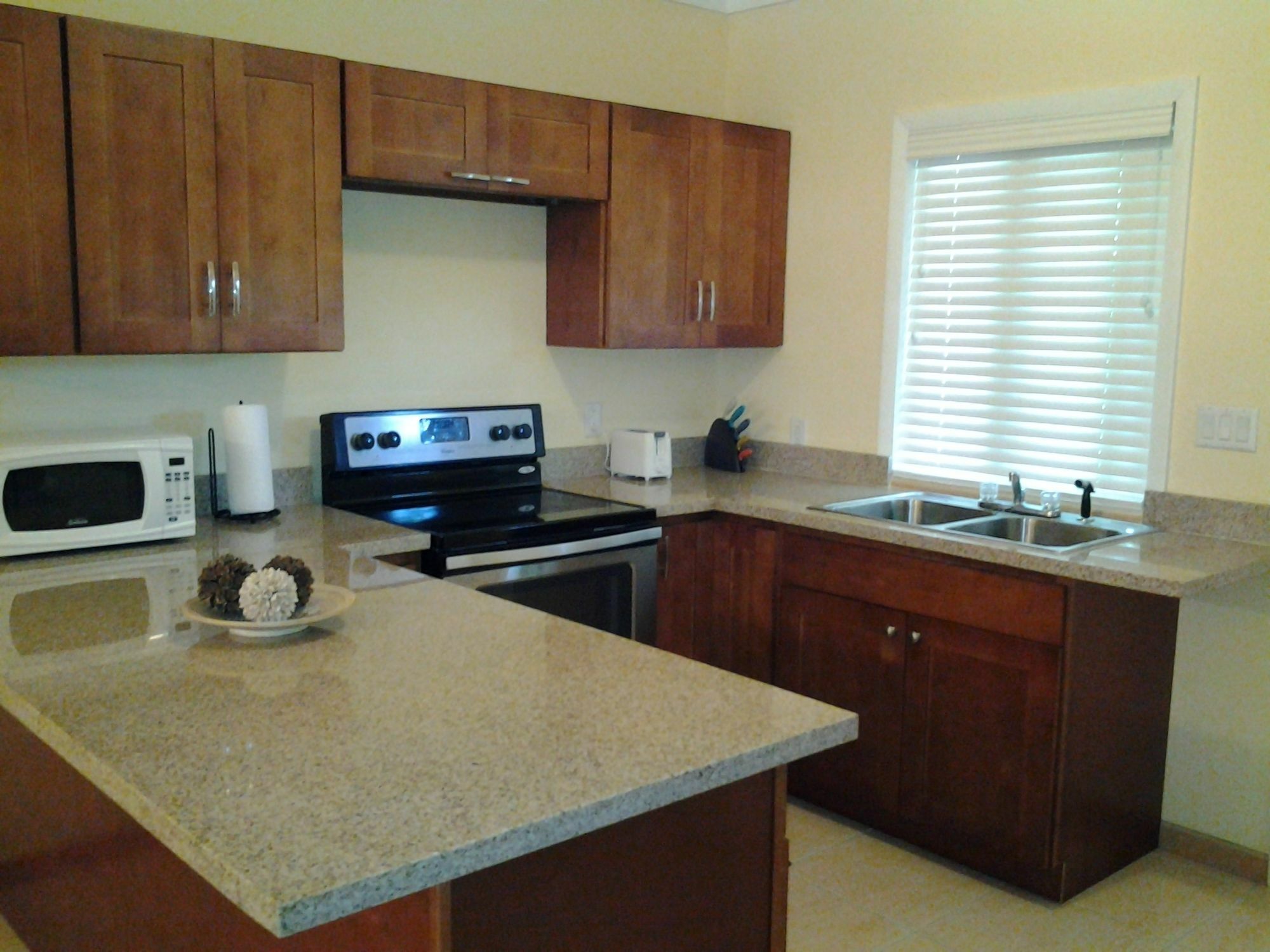 Sir Charles Guest House Palmetto Point Bagian luar foto