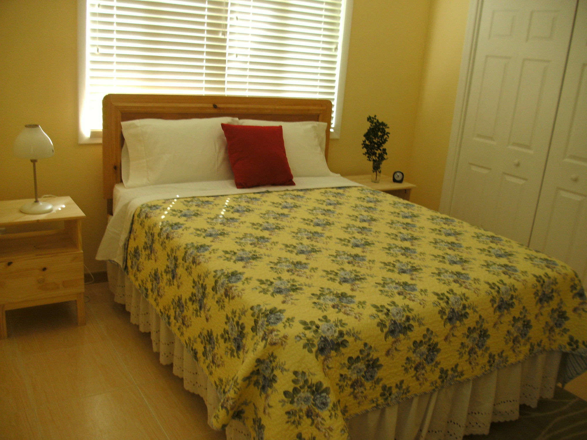 Sir Charles Guest House Palmetto Point Bagian luar foto