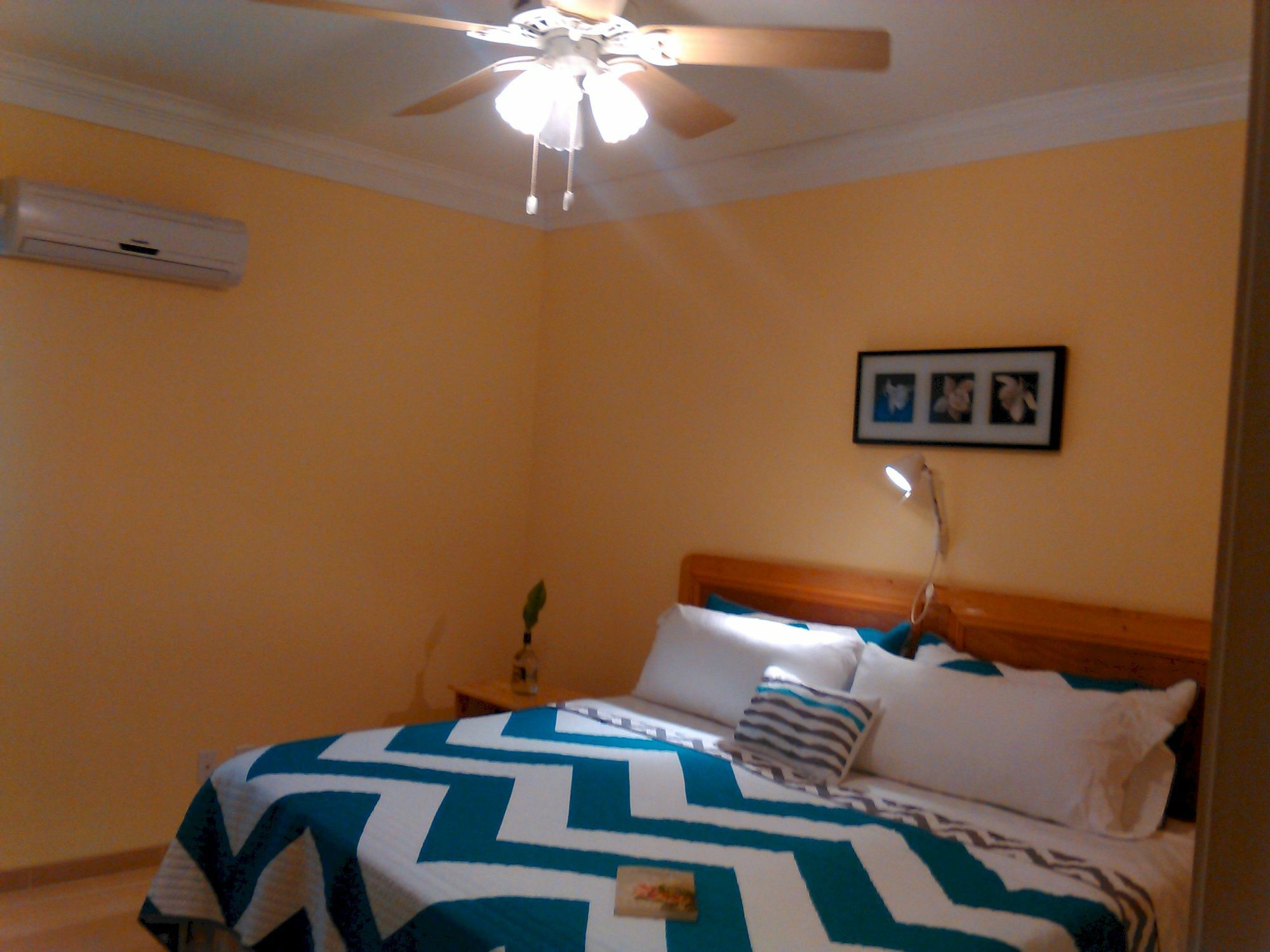 Sir Charles Guest House Palmetto Point Bagian luar foto